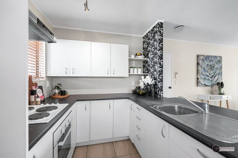 Photo of property in 22a Randwick Crescent, Moera, Lower Hutt, 5010