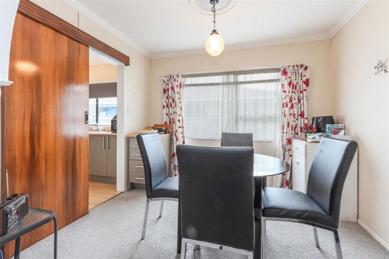 Photo of property in 4 Compton Street, Fenton Park, Rotorua, 3010