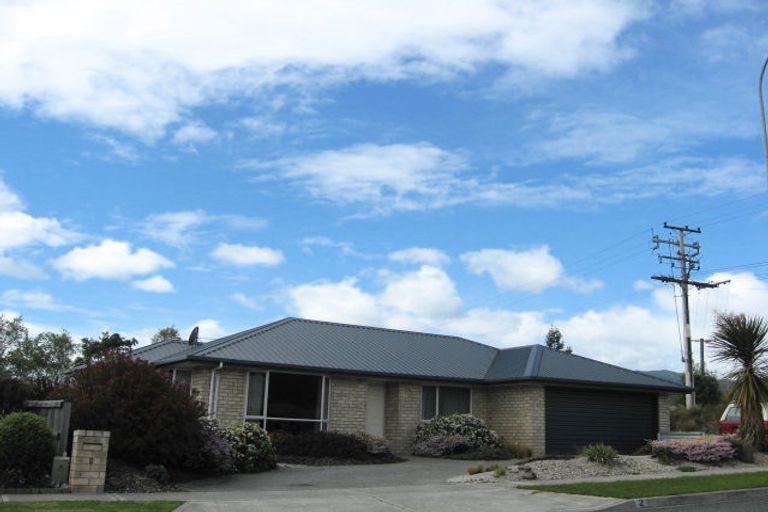 Photo of property in 2 Monaco View, Stoke, Nelson, 7011