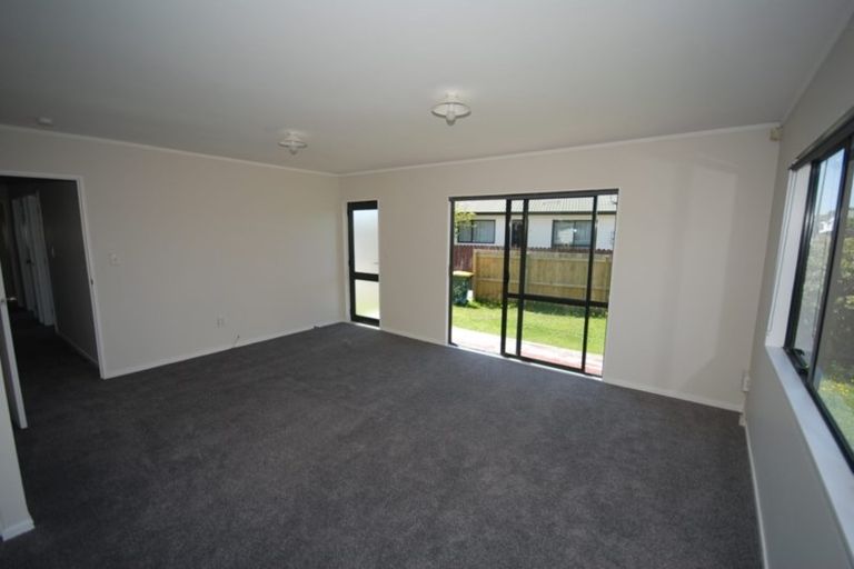 Photo of property in 32a Barneys Farm Road, Clendon Park, Auckland, 2103