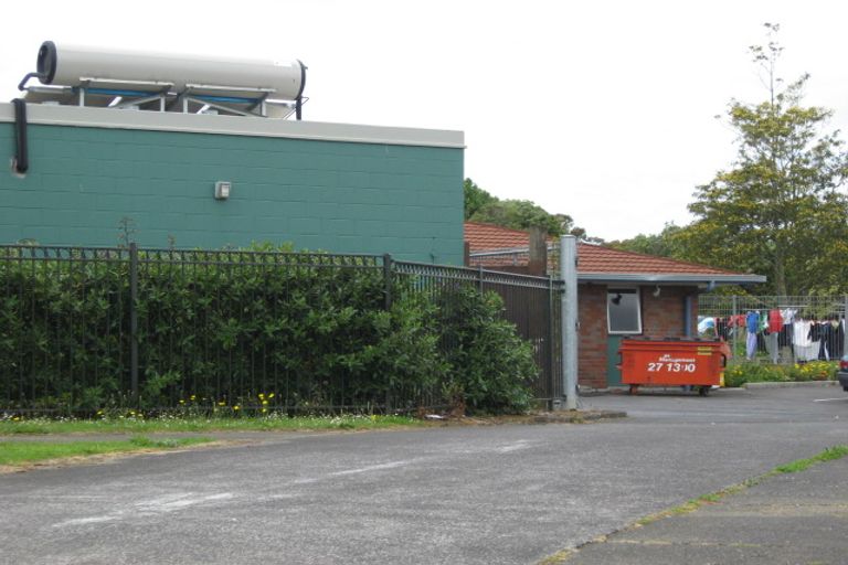 Photo of property in 42 Windrush Close, Mangere, Auckland, 2022