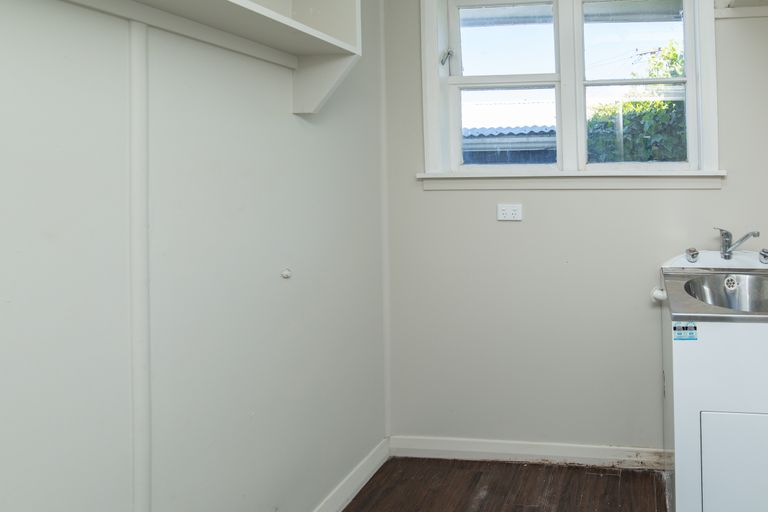 Photo of property in 9 Wilmot Street, Northcote, Christchurch, 8052