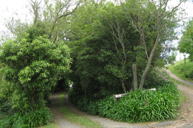 Photo of property in 56 Kanuka Road, Bombay, 2675