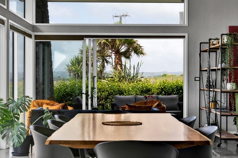 Photo of property in 137 Turangi Road, Motunui, Waitara, 4383