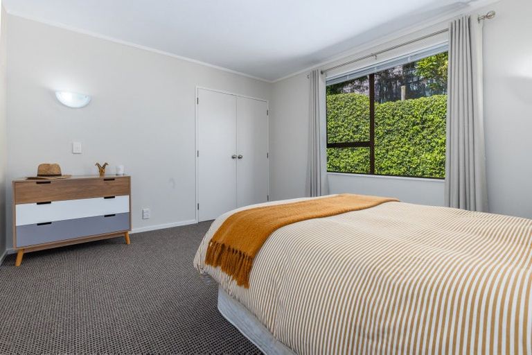 Photo of property in 9 Kinnel Grove, Papakowhai, Porirua, 5024