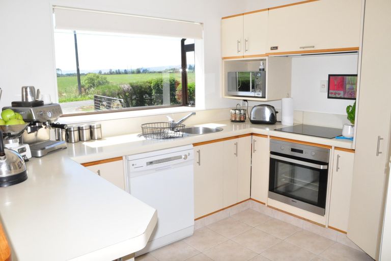 Photo of property in 99 Akers Road, Linton, Palmerston North, 4472
