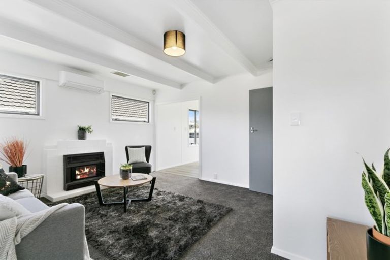 Photo of property in 15 Wright Street, Wainuiomata, Lower Hutt, 5014