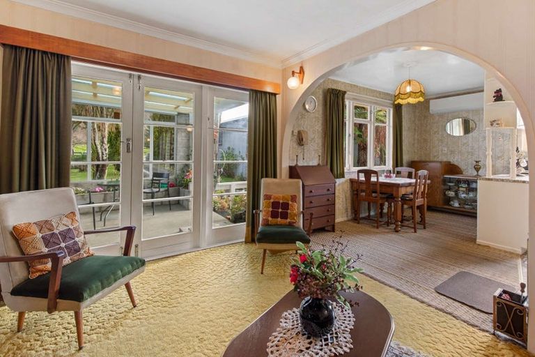 Photo of property in 34 Paraekaretu Street, Hunterville, 4730