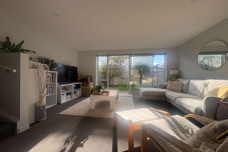 Photo of property in 10/2 Stone Street, Miramar, Wellington, 6022