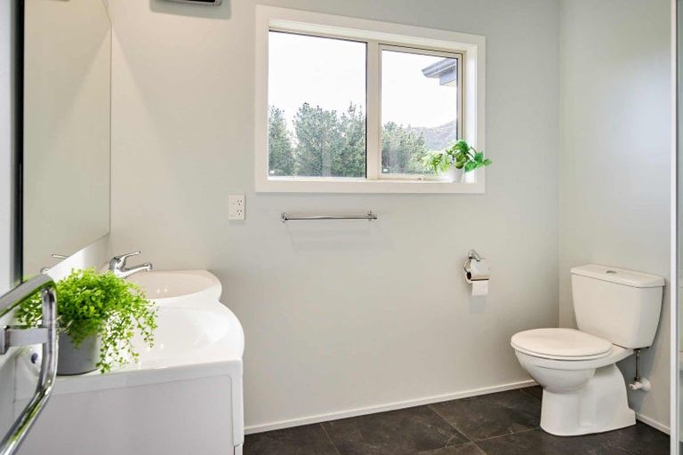 Photo of property in 999 Moonshine Road, Judgeford, Porirua, 5381