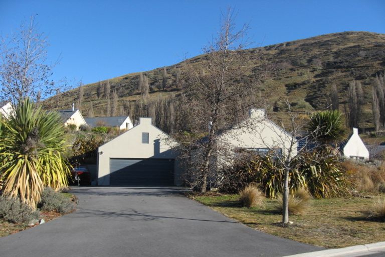 Photo of property in 3 Gretton Way, Lower Shotover, Queenstown, 9371