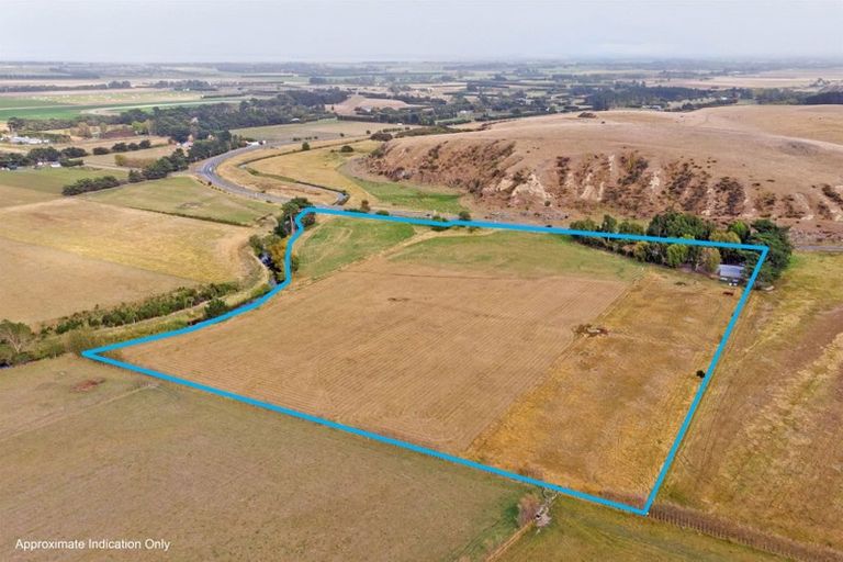 Photo of property in 1636 Christchurch Akaroa Road, Gebbies Valley, Christchurch, 7672