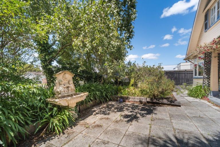 Photo of property in 4 Russell Street, Palmerston North, 4414