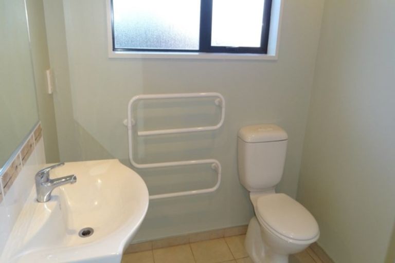 Photo of property in 19 Mataroa Place, Parklands, Christchurch, 8083