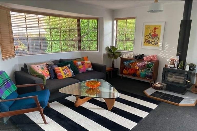 Photo of property in 5 Nicolas Avenue, Glen Eden, Auckland, 0602