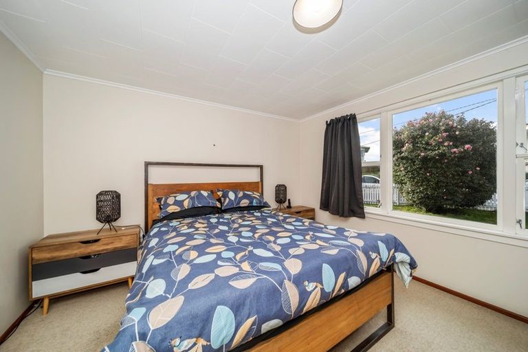 Photo of property in 26 Stuart Place, Blagdon, New Plymouth, 4310