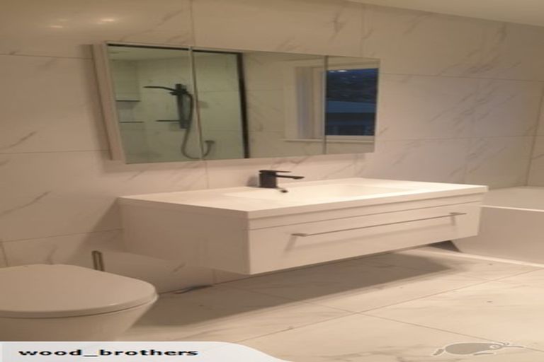 Photo of property in 15 Collingwood Road, Waiuku, 2123