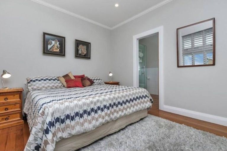 Photo of property in 1 Cochrane Road, Hobsonville, Auckland, 0616