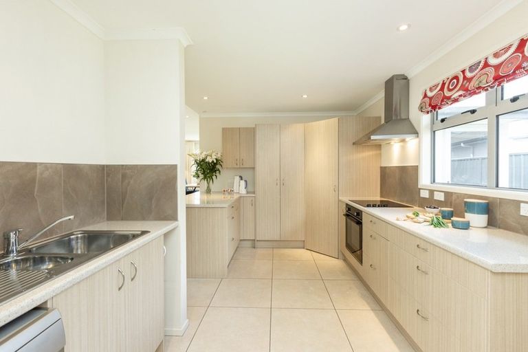 Photo of property in 3 Karoola Place, Havelock North, 4130