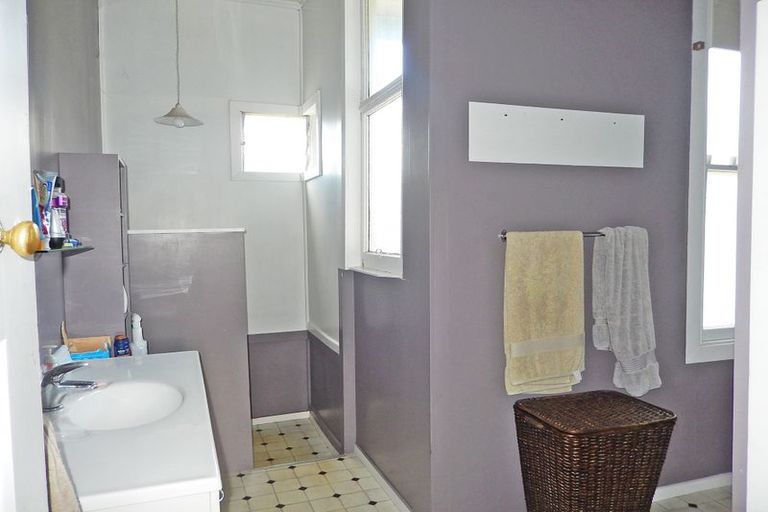 Photo of property in 34 Ure Street, South Hill, Oamaru, 9400