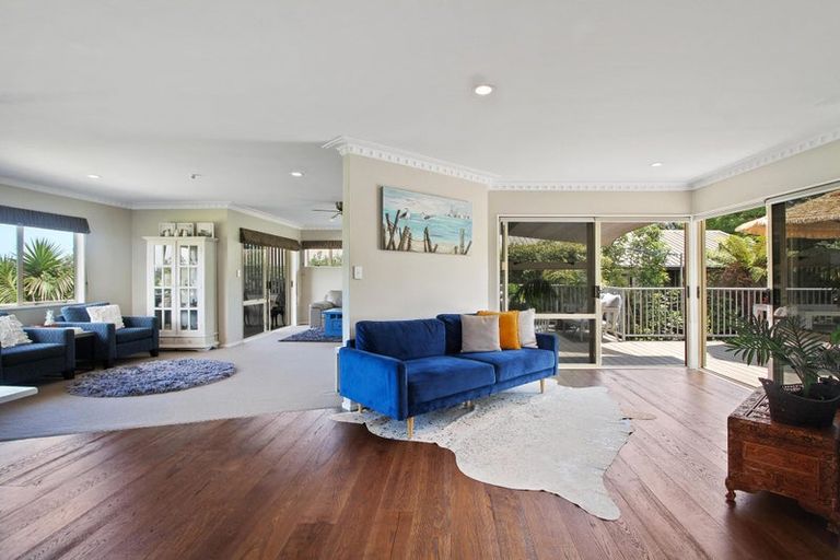 Photo of property in 27 Stella Drive, Clarks Beach, 2122