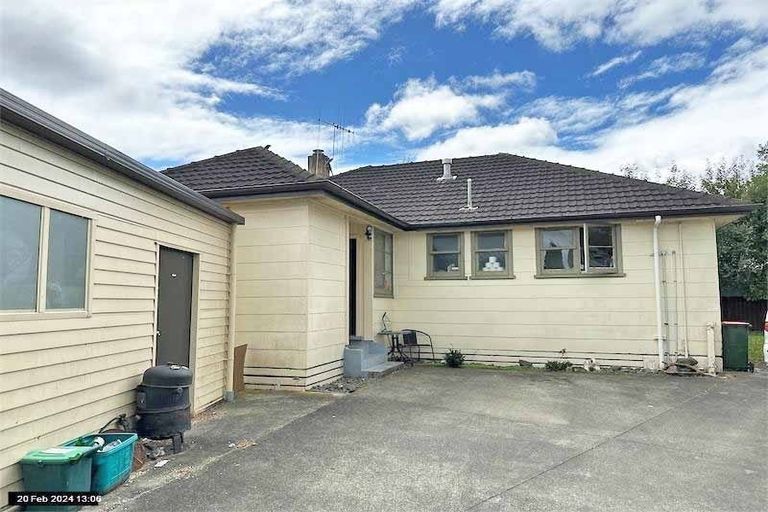 Photo of property in 18 Dowding Street, Melville, Hamilton, 3206