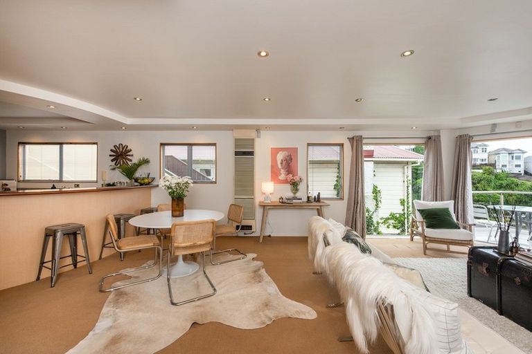 Photo of property in 12a Hinau Road, Hataitai, Wellington, 6021