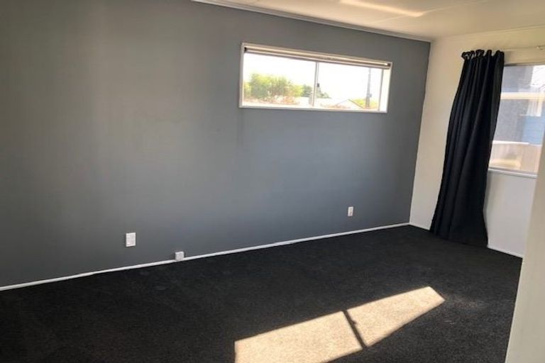 Photo of property in 12 William Benton Street, Featherston, 5710