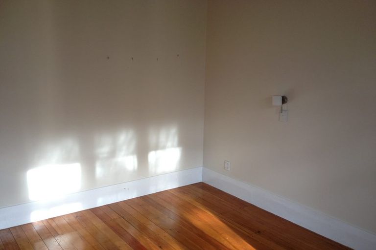 Photo of property in 1 Woodward Road, Mount Albert, Auckland, 1025