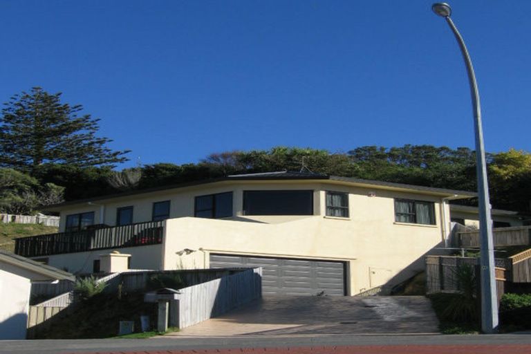 Photo of property in 21 Ring Lane, Paparangi, Wellington, 6037
