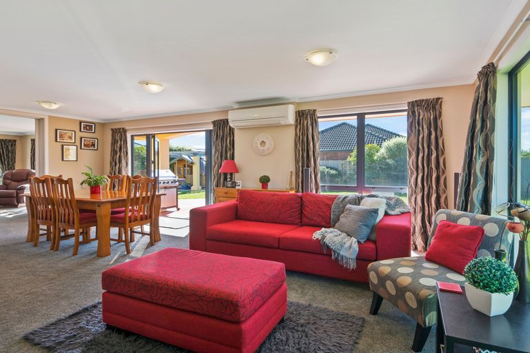 Photo of property in 7 Baldoyle Way, Casebrook, Christchurch, 8051