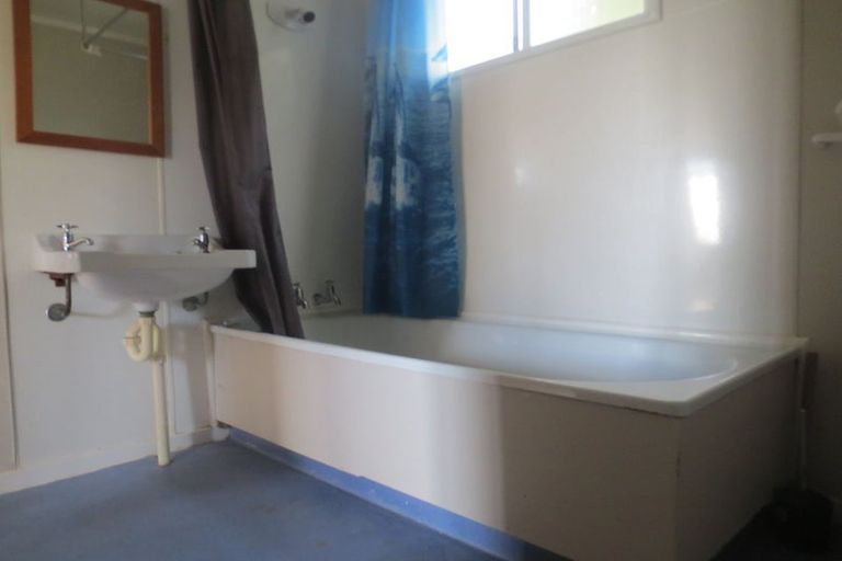 Photo of property in 1 Clementine Way, Crofton Downs, Wellington, 6035