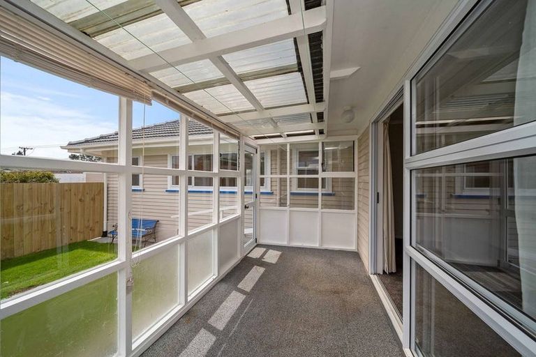 Photo of property in 360 Carrington Street, Upper Vogeltown, New Plymouth, 4310