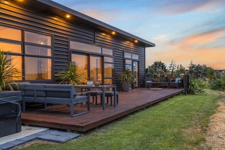 Photo of property in 7 Quail Way, Waitarere, Levin, 5510