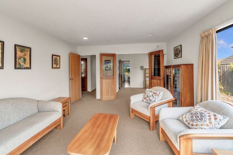 Photo of property in 9 Buscot Gate, Avonhead, Christchurch, 8042