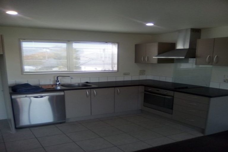 Photo of property in 12 Heywood Terrace, Richmond, Christchurch, 8013