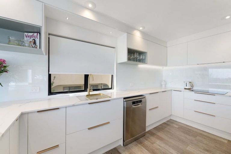 Photo of property in 206b Marine Parade, Mount Maunganui, 3116