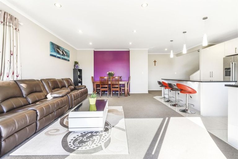 Photo of property in 1 Moonlight Drive, Rototuna North, Hamilton, 3210