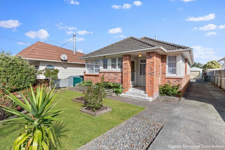 Photo of property in 49 Caius Avenue, Gonville, Whanganui, 4501