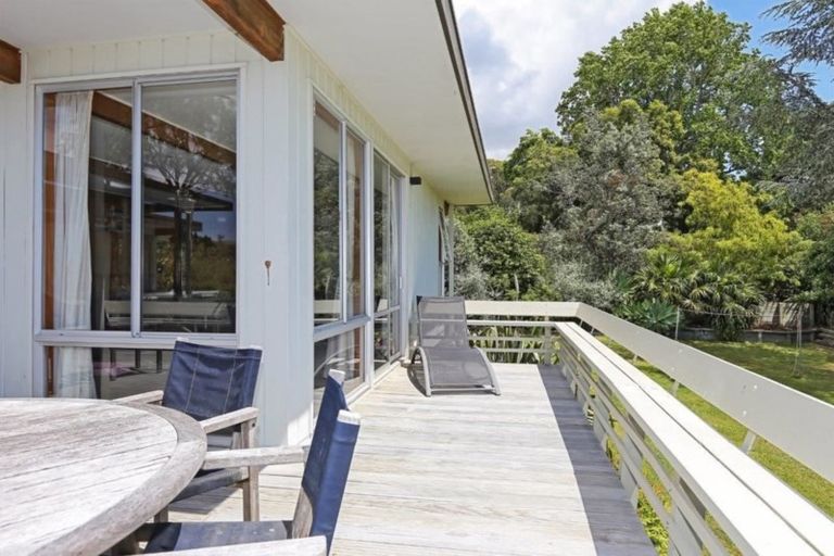 Photo of property in 58 Tauroa Road, Havelock North, 4130