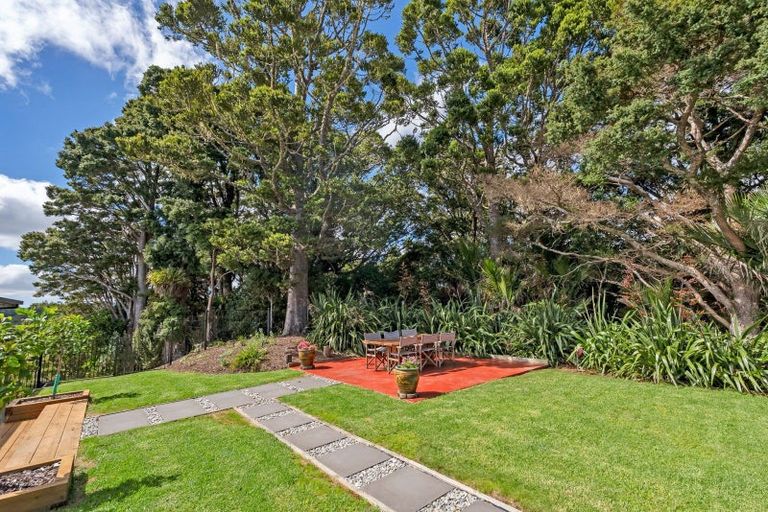Photo of property in 1140 Russell Road, Opuawhanga, Hikurangi, 0184