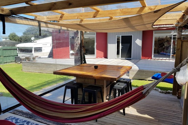 Photo of property in 11 Motutara Road, Oakura, Hikurangi, 0184