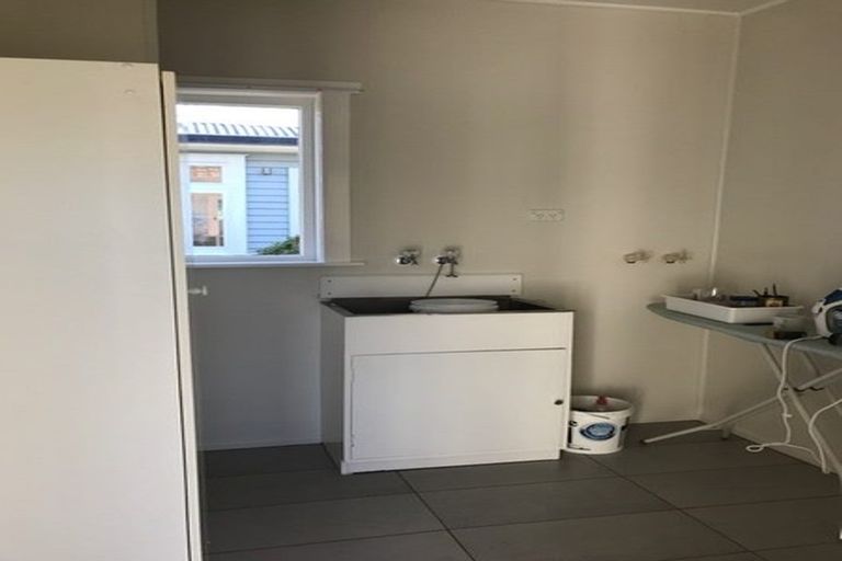 Photo of property in 13 Torridon Road, Miramar, Wellington, 6022