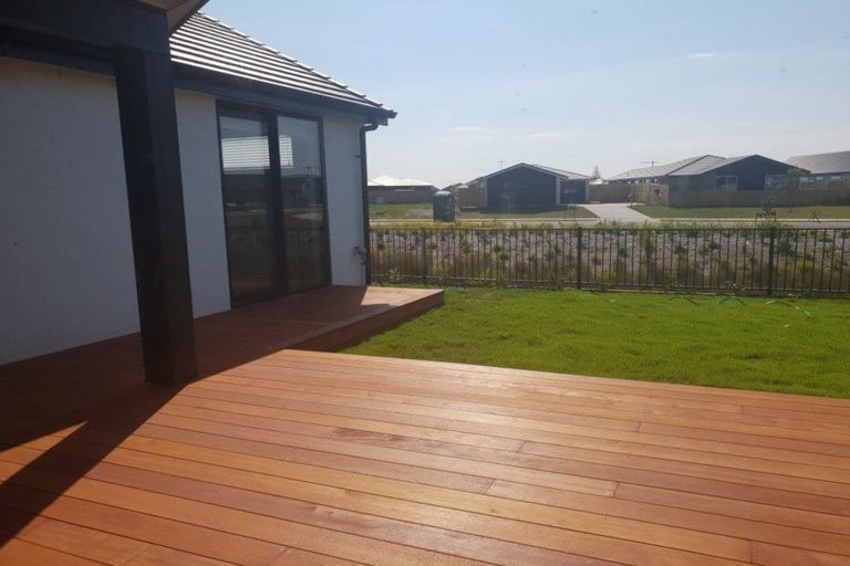 Photo of property in 56 Dunkeld Drive, Papamoa, 3118