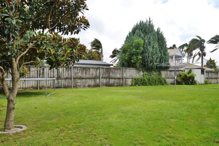 Photo of property in 8 Aristoy Close, Conifer Grove, Takanini, 2112