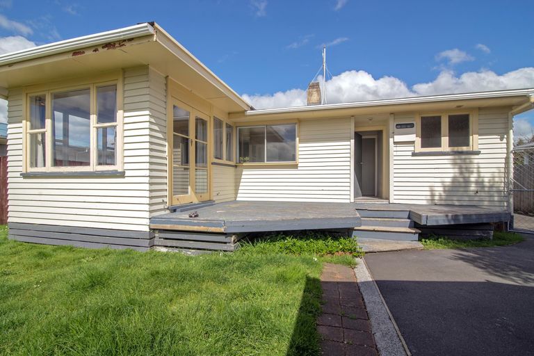 Photo of property in 93 Clayton Road, Mangakakahi, Rotorua, 3015