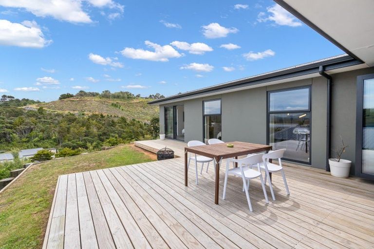 Photo of property in 11 Rihi Paea Rise, Ngunguru, 0173