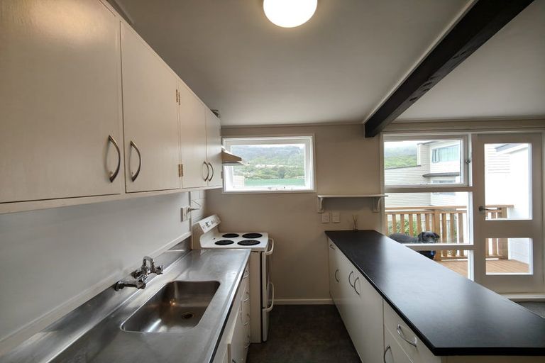 Photo of property in 5/21 Collins Avenue, Tawa, Wellington, 5028