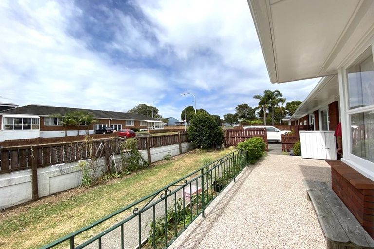 Photo of property in 1/2 The Link, Howick, Auckland, 2010