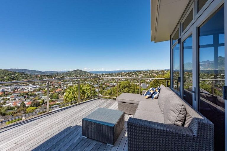 Photo of property in 9 Caughley Grove, Karori, Wellington, 6012